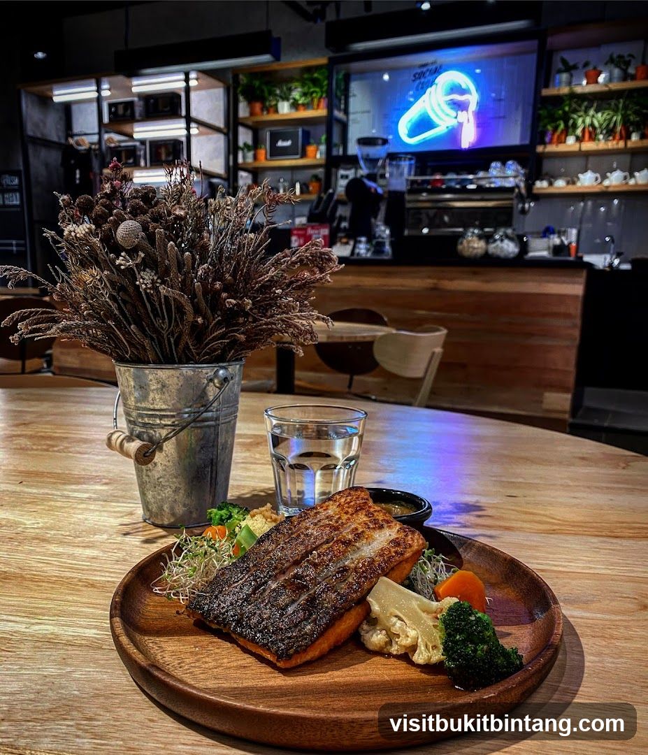 Salmon dish with vegetables