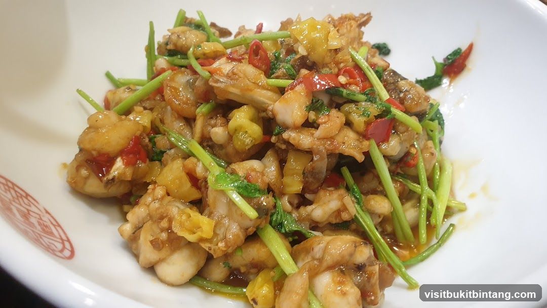 Stir-fried Frog with Chili and Greens