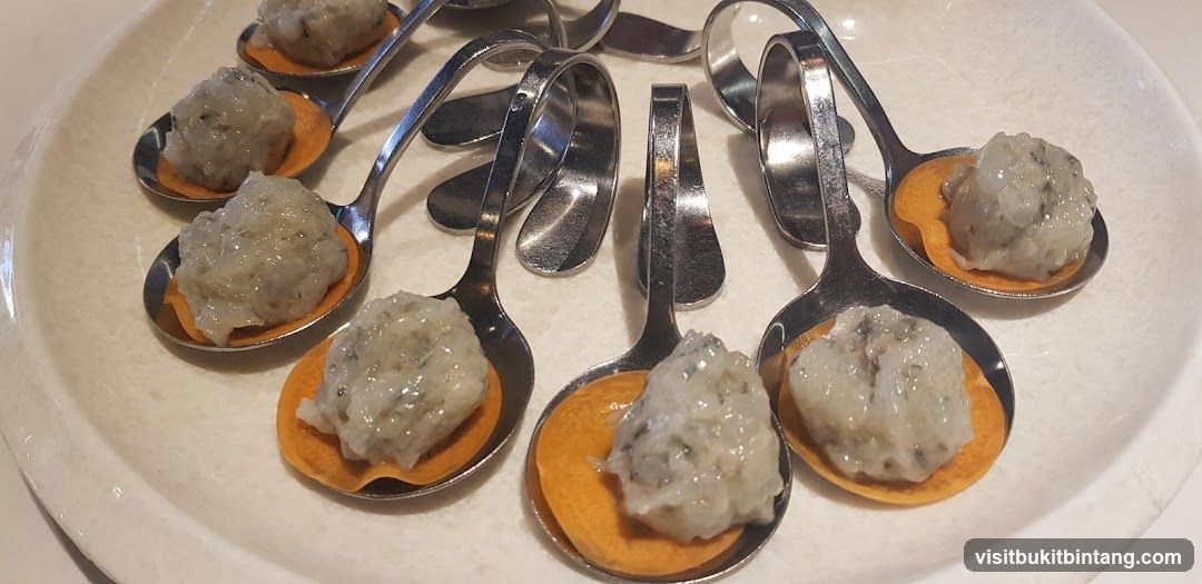 Spiced Crab Meat on Spoons