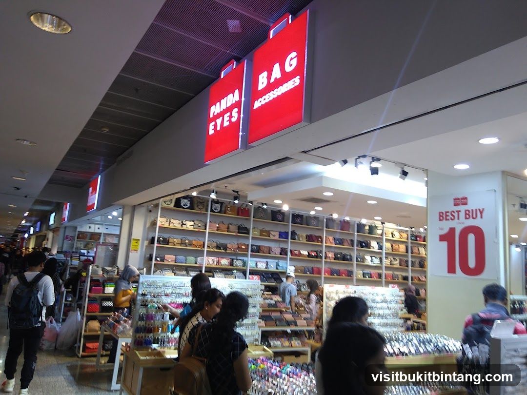 Shopping Mall Store Interior