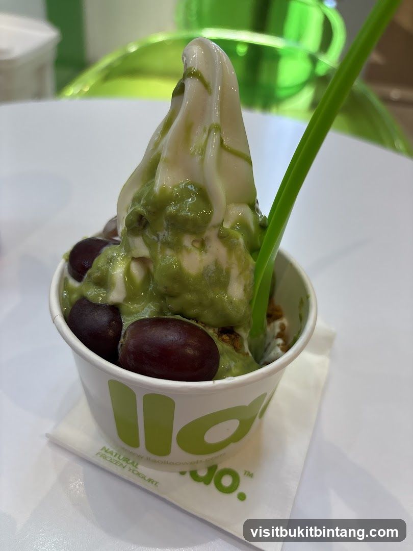 Frozen Yogurt with Grapes