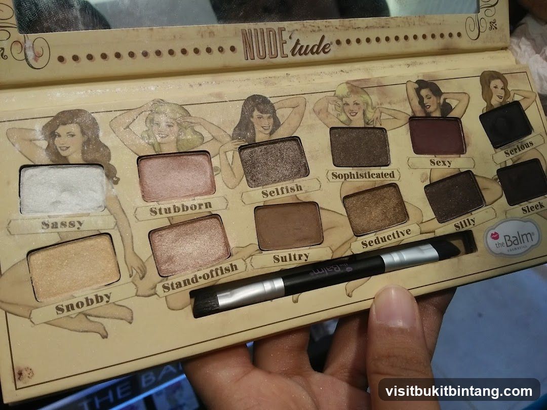 The Balm Nude'tude Eyeshadow Palette