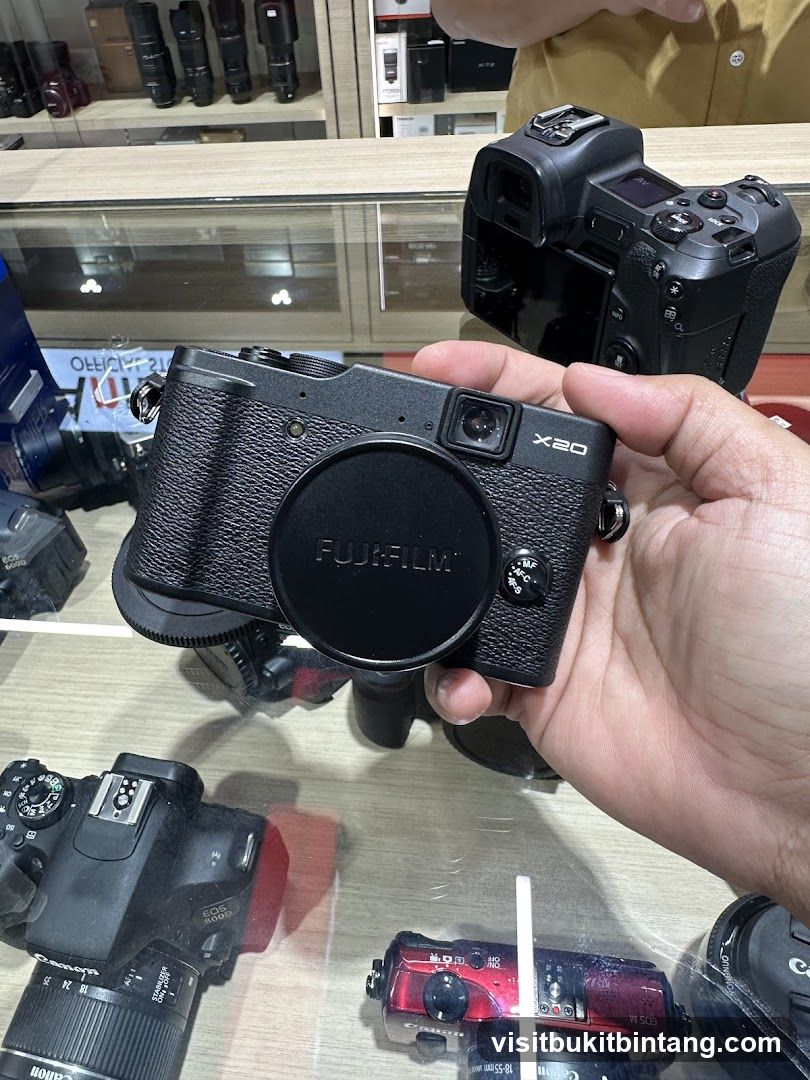 Camera Display in Store