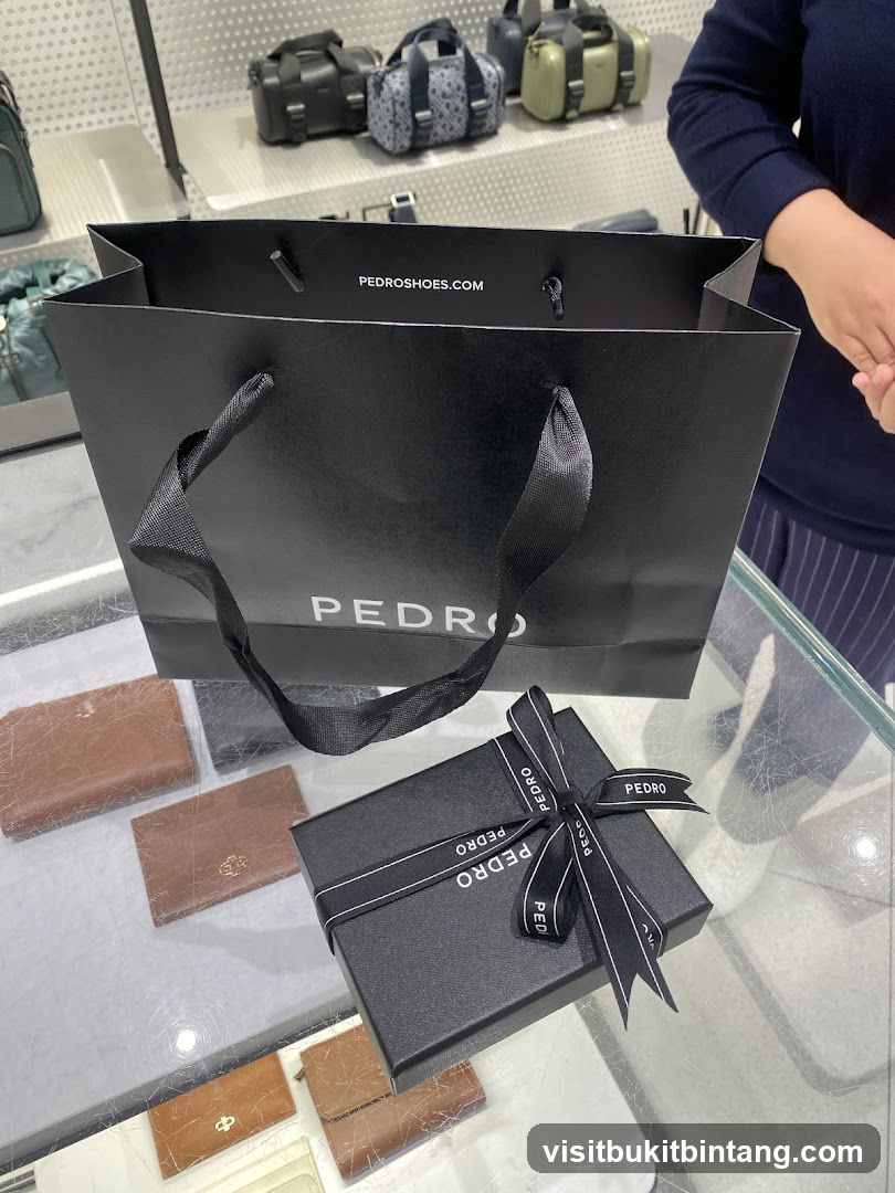 Pedro Store Interior Display