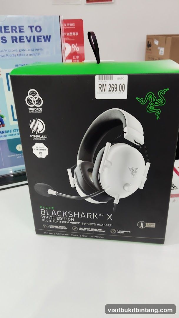 Razer Blackshark V2 X White Edition Headset Box