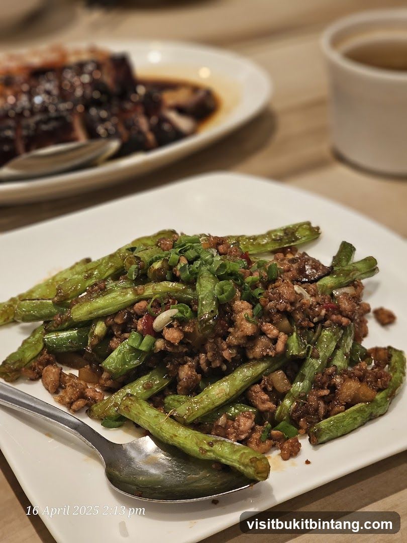 Stir-fried Green Beans with Minced Meat