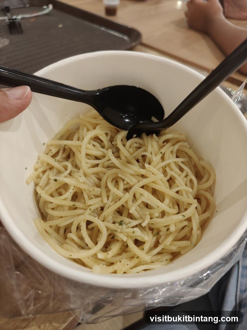 Spaghetti with Garlic and Herbs