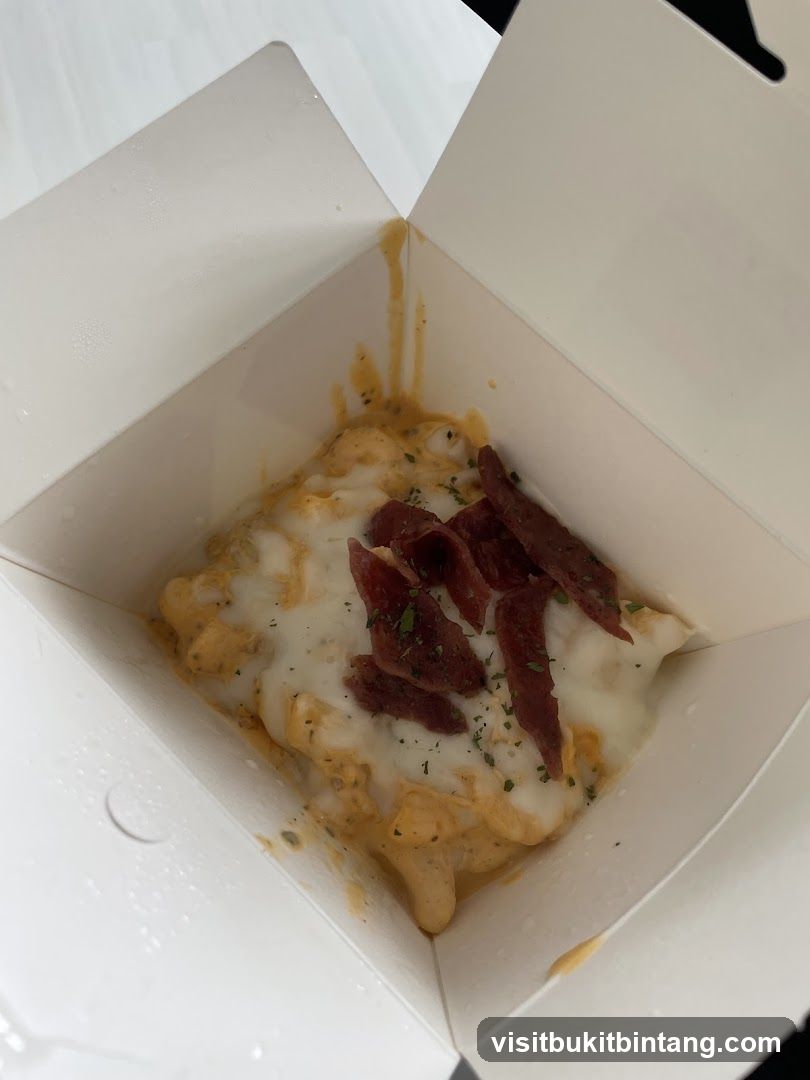 Macaroni and Cheese with Meat Topping