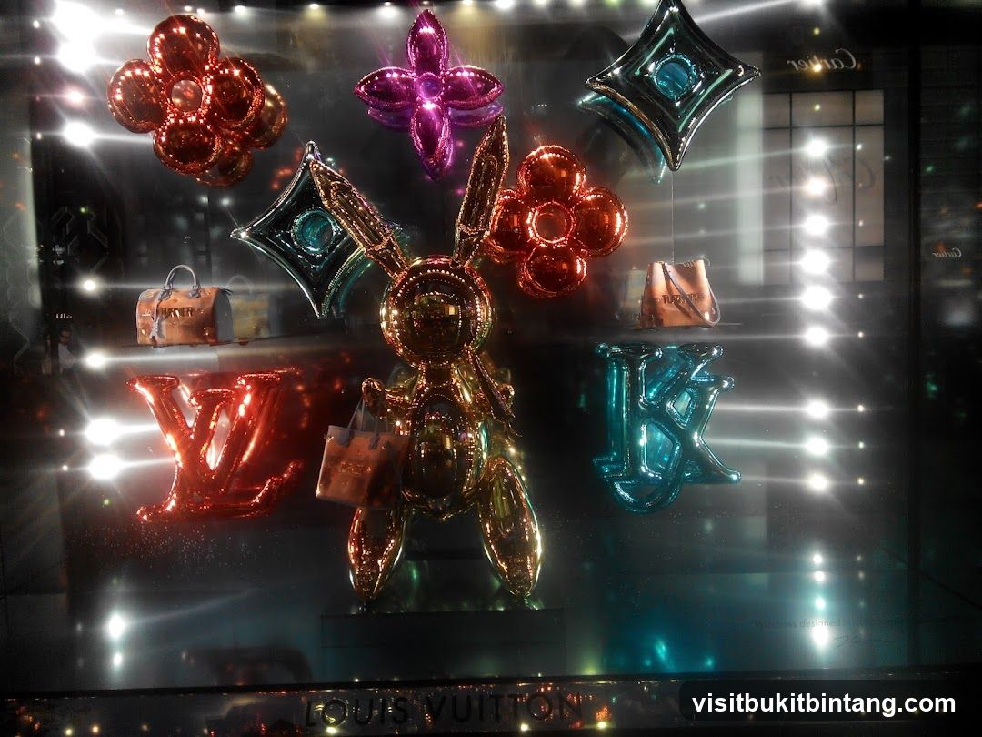 Louis Vuitton Window Display