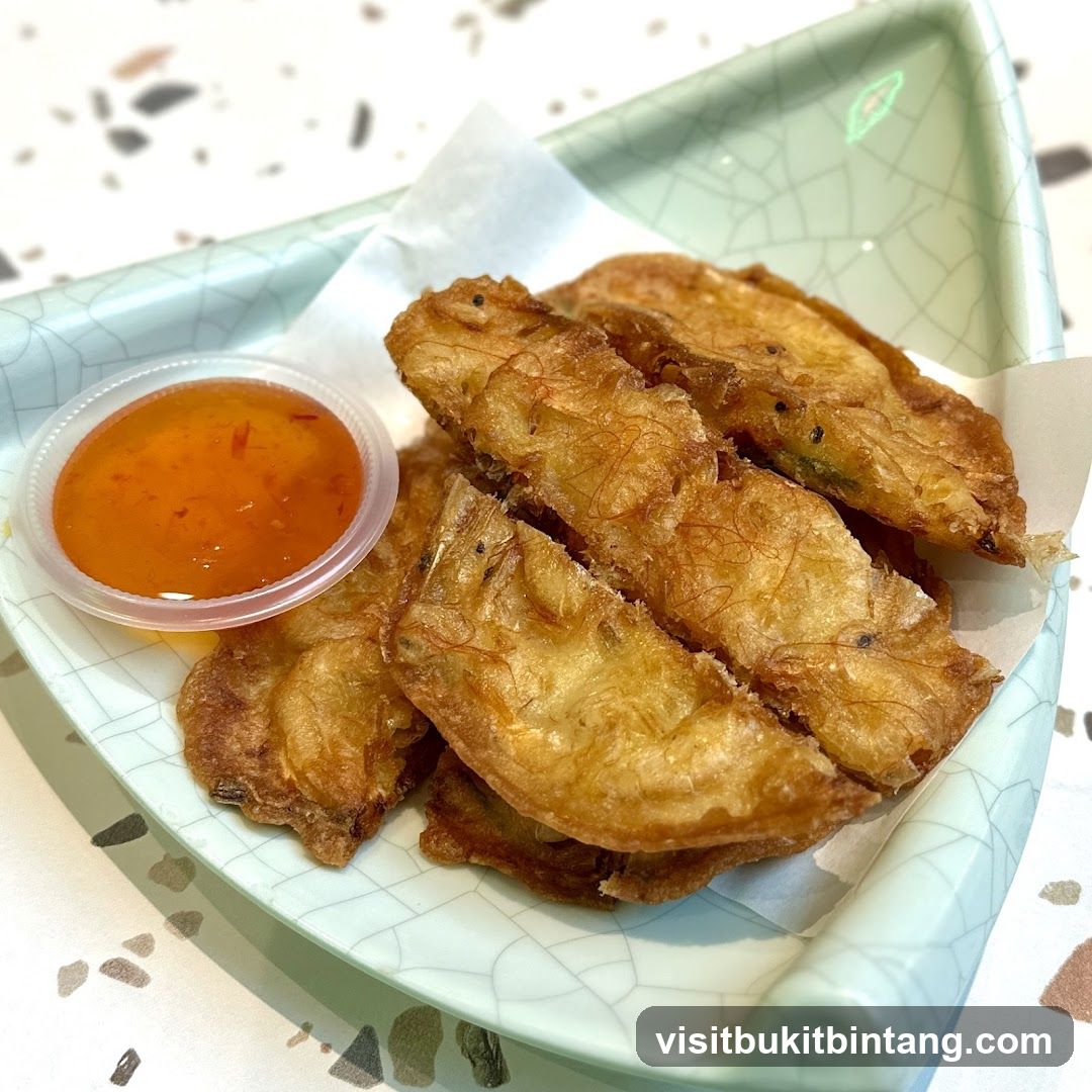 Fried Shrimp Rolls with Sweet Chili Sauce