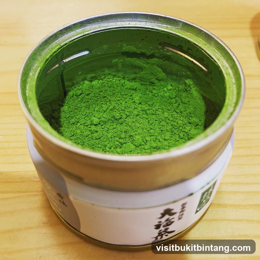 Can of Matcha Powder