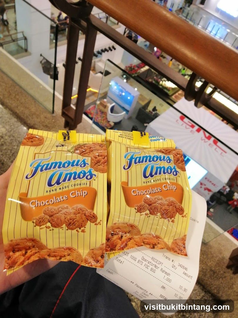Famous Amos Chocolate Chip Cookies