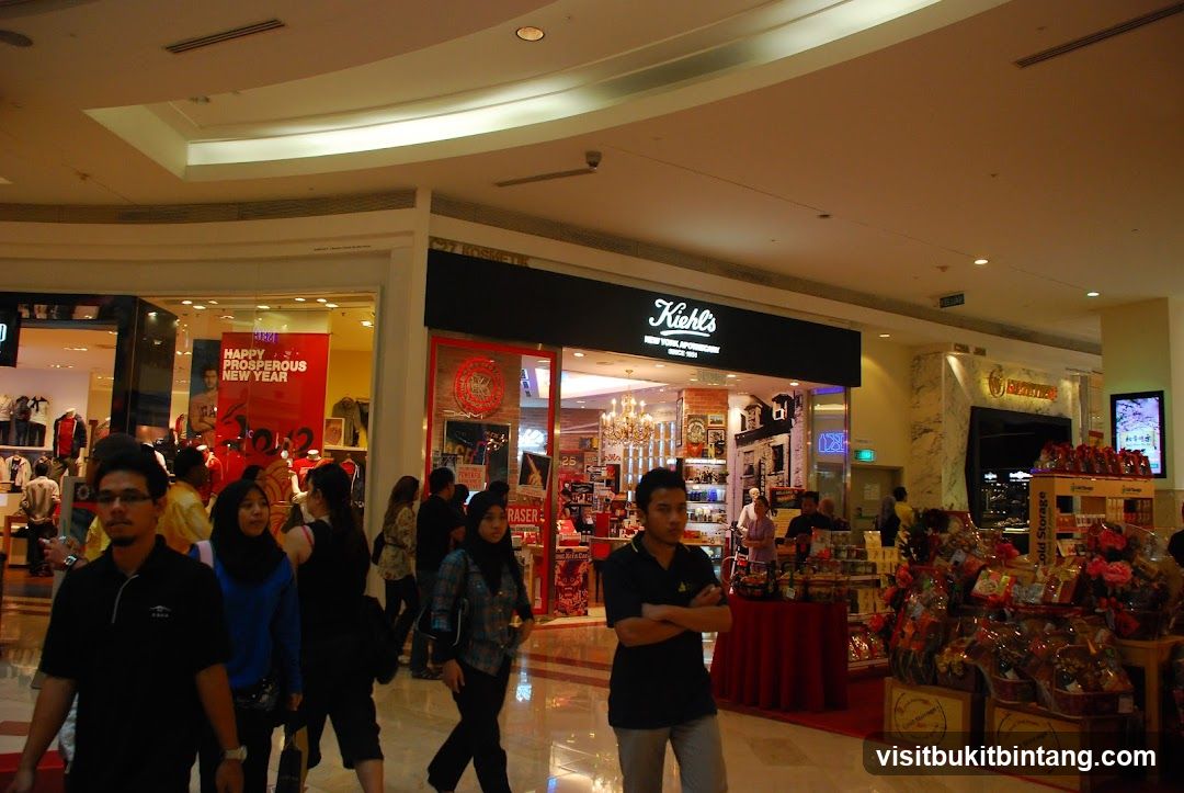 Kiehl's Storefront in a Mall