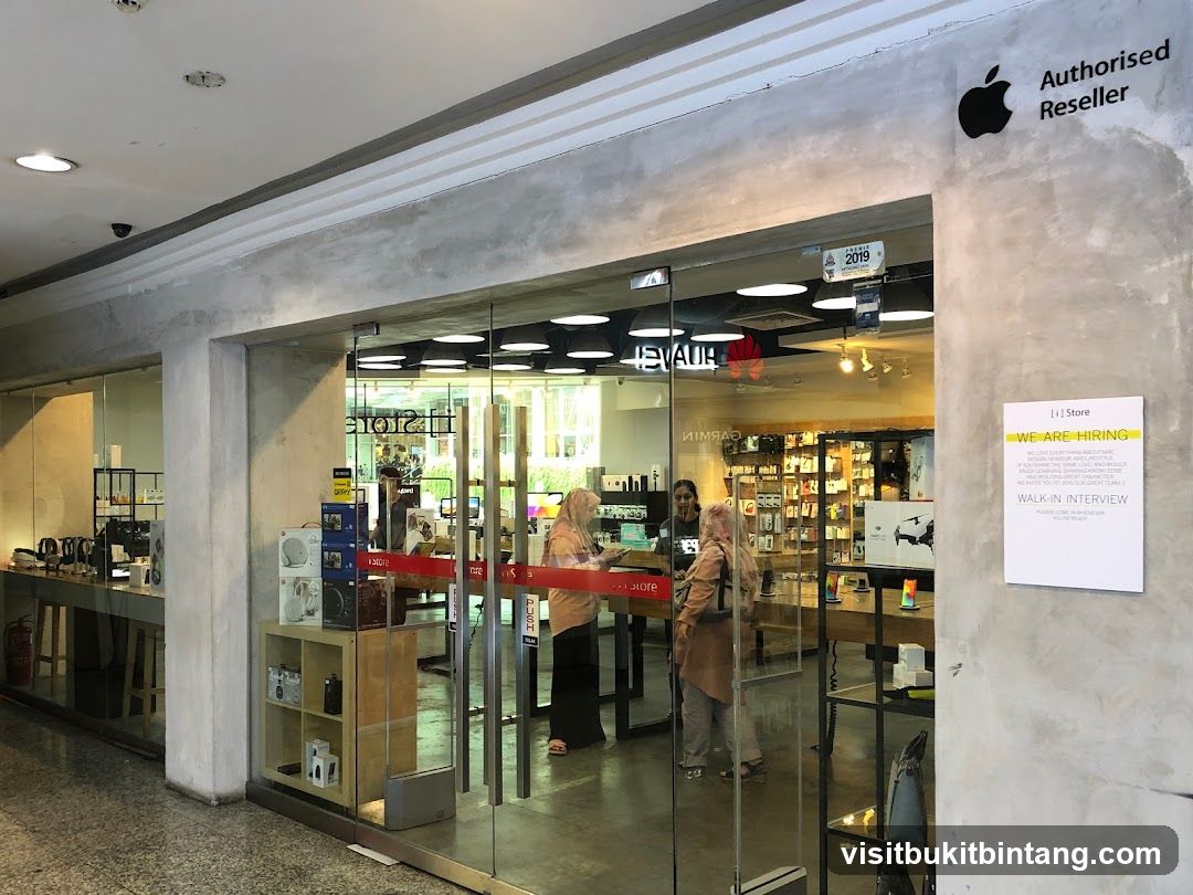[ i ] Store @ Digital Mall