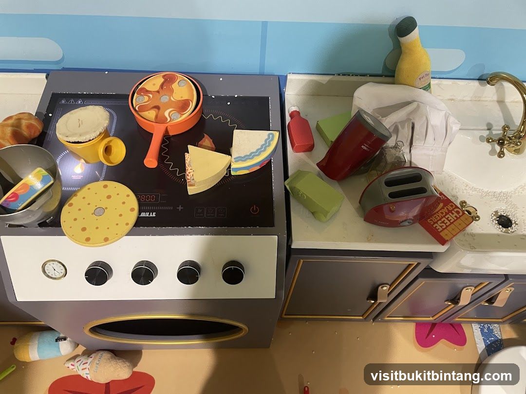 Toy Kitchen Playset