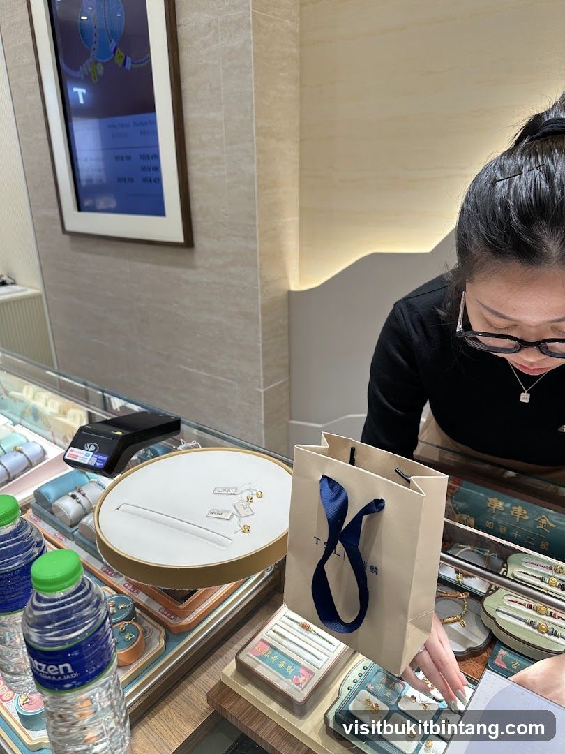 Jewelry Store Display