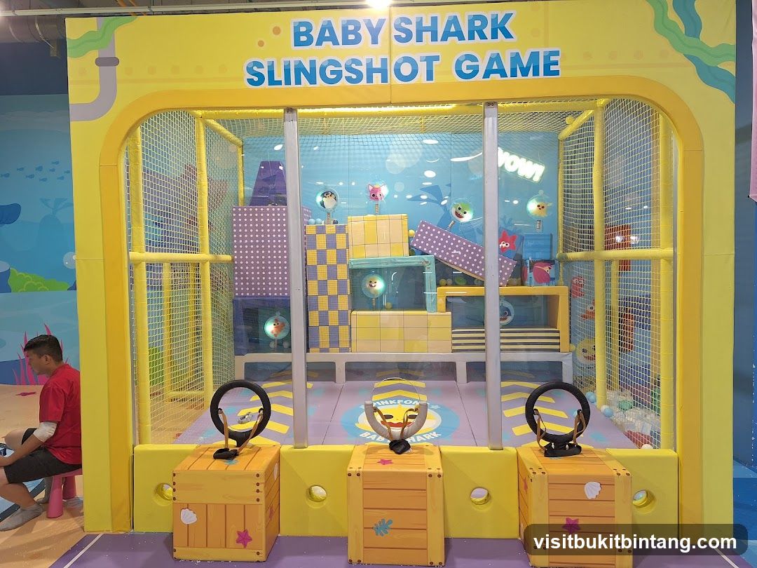 Baby Shark Slingshot Game