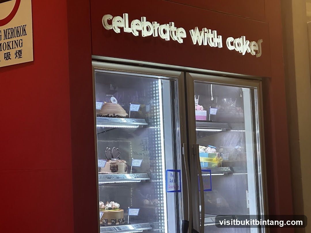 Cake Display Refrigerator