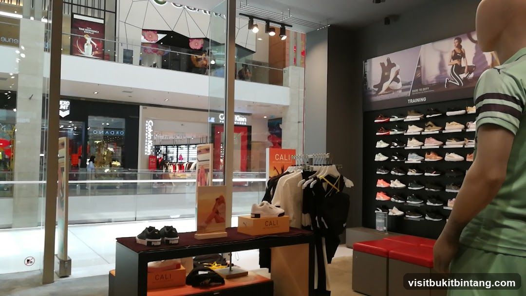 Shoe Store Interior Display