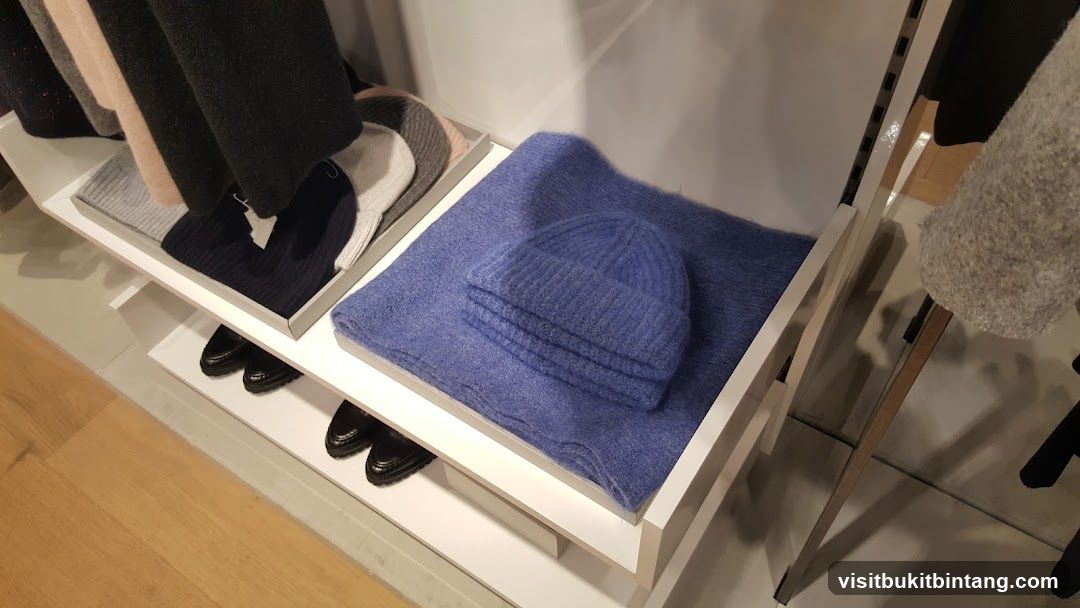Clothing Display Shelf