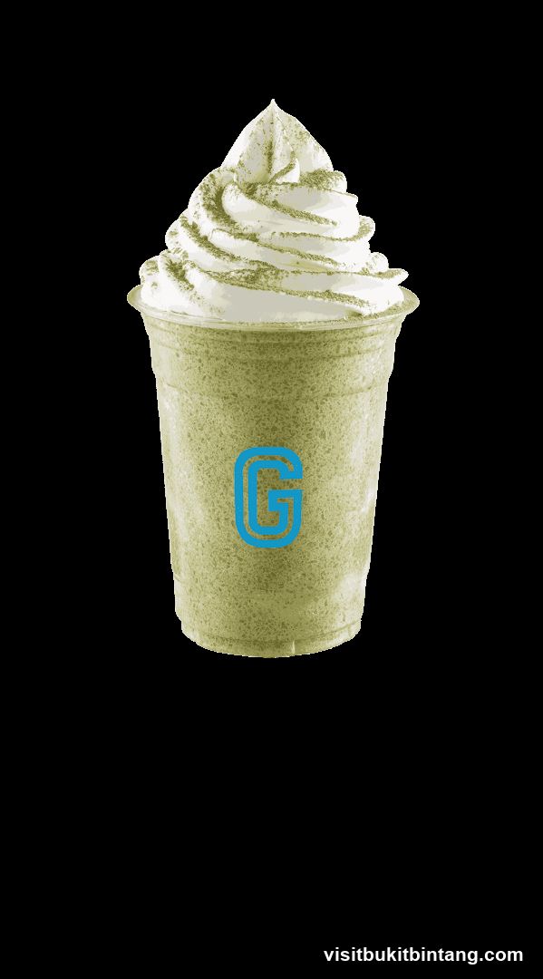 Green beverage with whipped cream