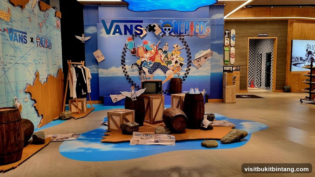 Vans x One Piece Display