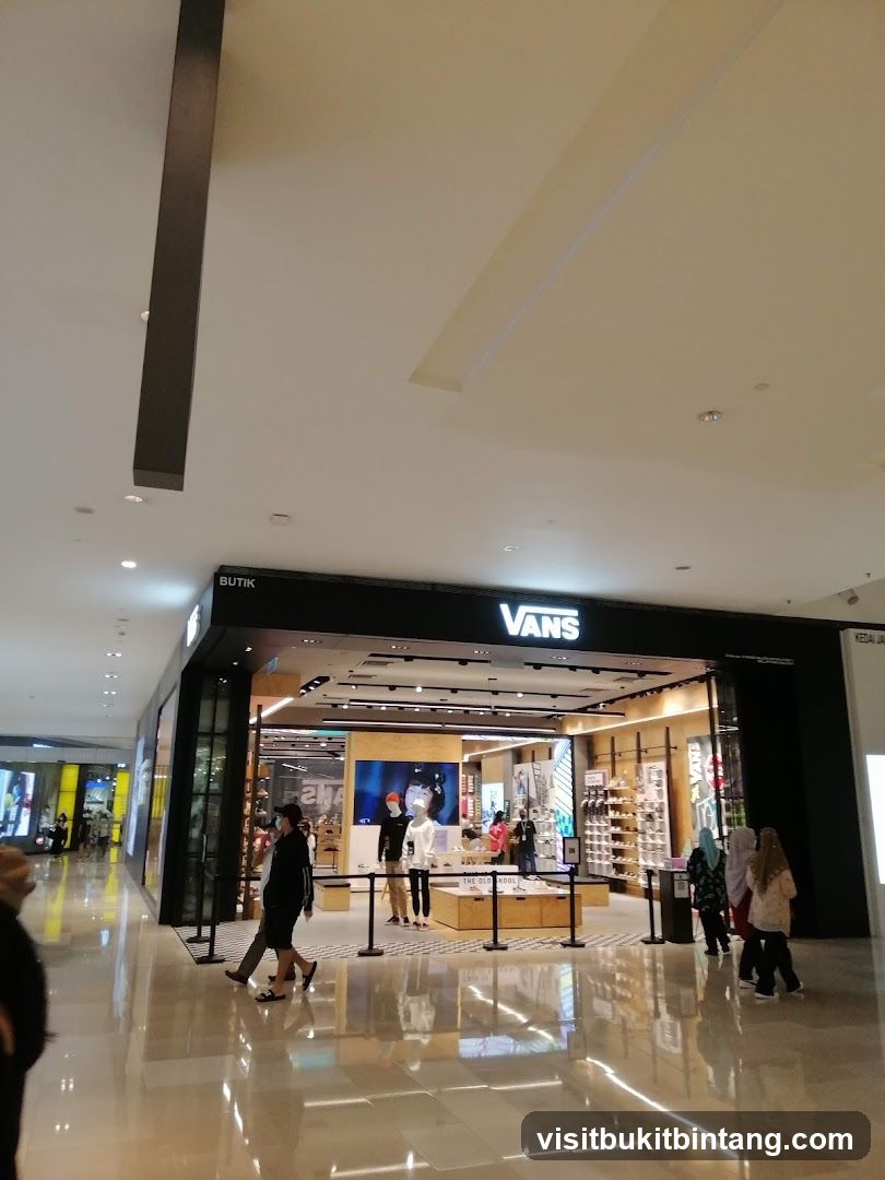 VANS PAVILION SHOPPING CENTRE