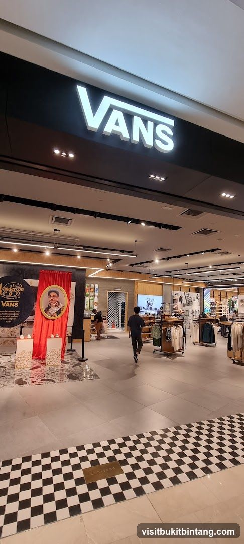 VANS PAVILION SHOPPING CENTRE