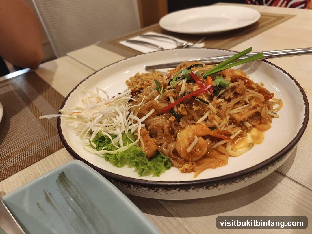 Pad Thai with Shrimp