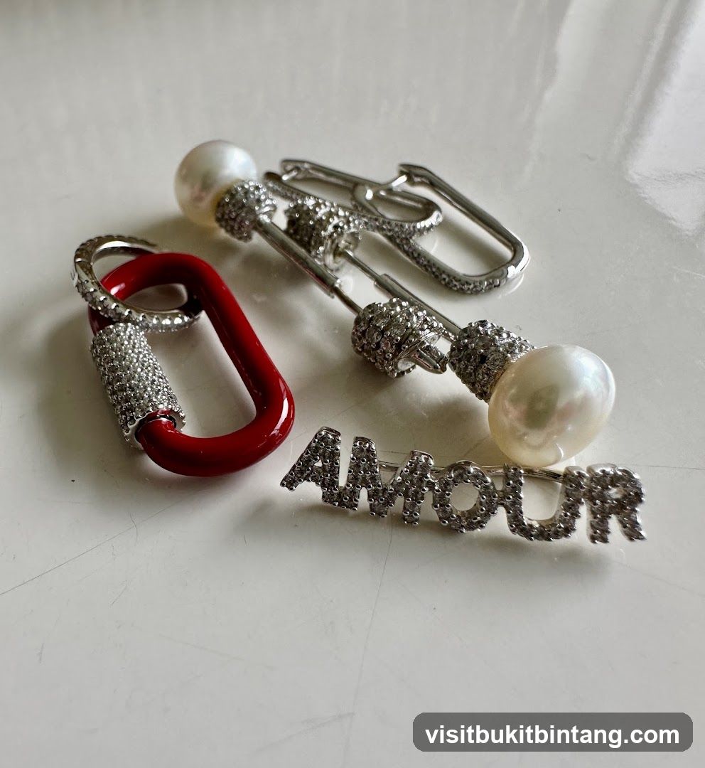 Jewelry pieces