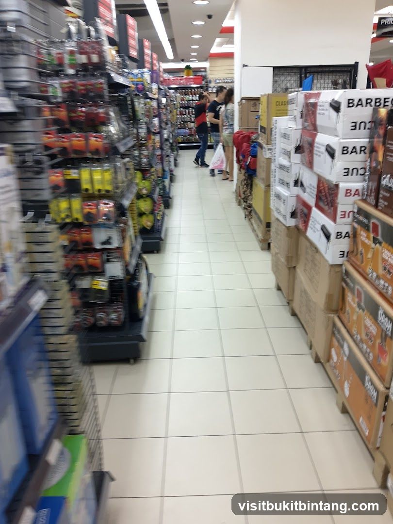 Aisle in a retail store