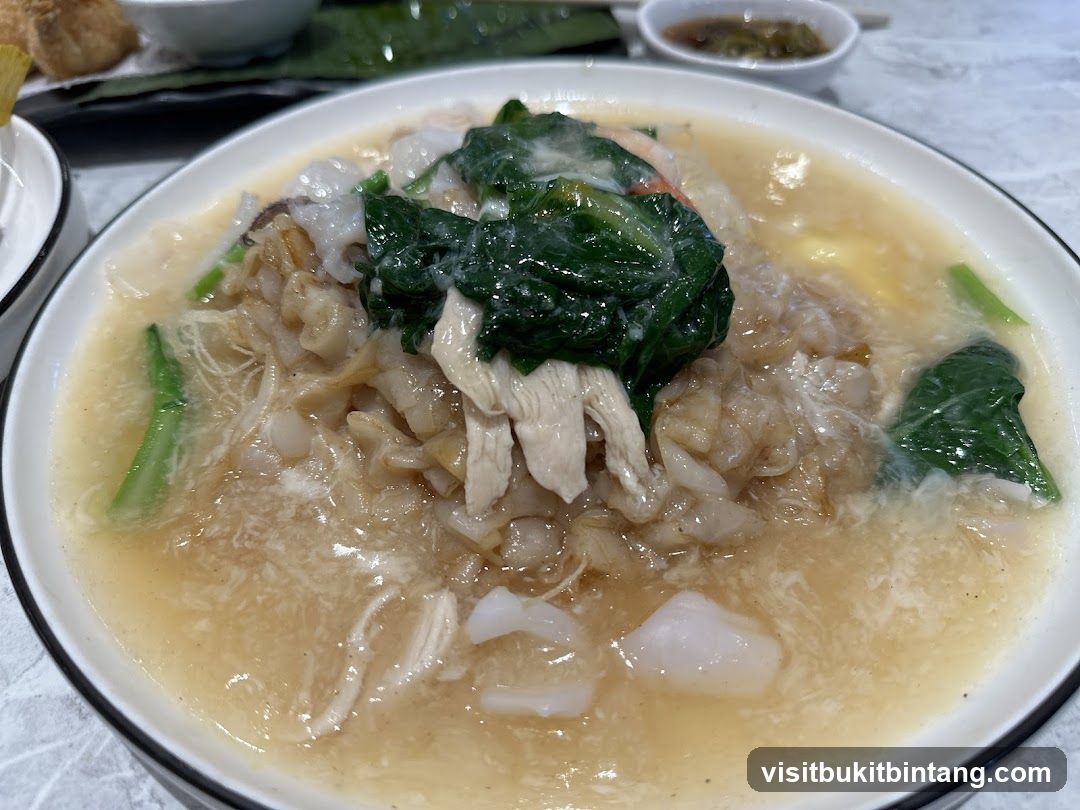 Noodles with Gravy and Greens