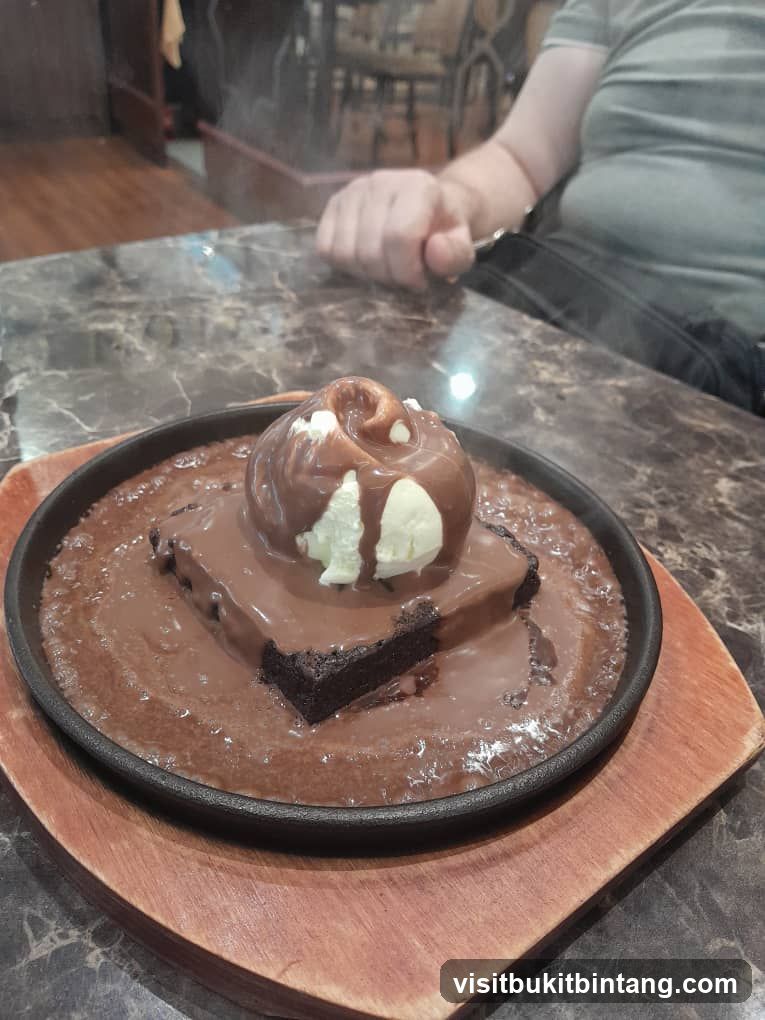 Sizzling Brownie with Ice Cream