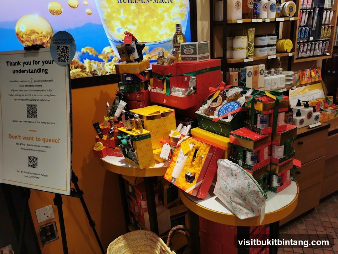 L'Occitane Store Display