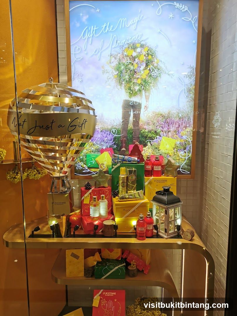 L'Occitane Gift Display