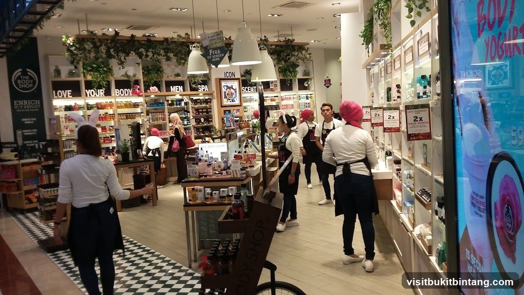 The Body Shop Interior