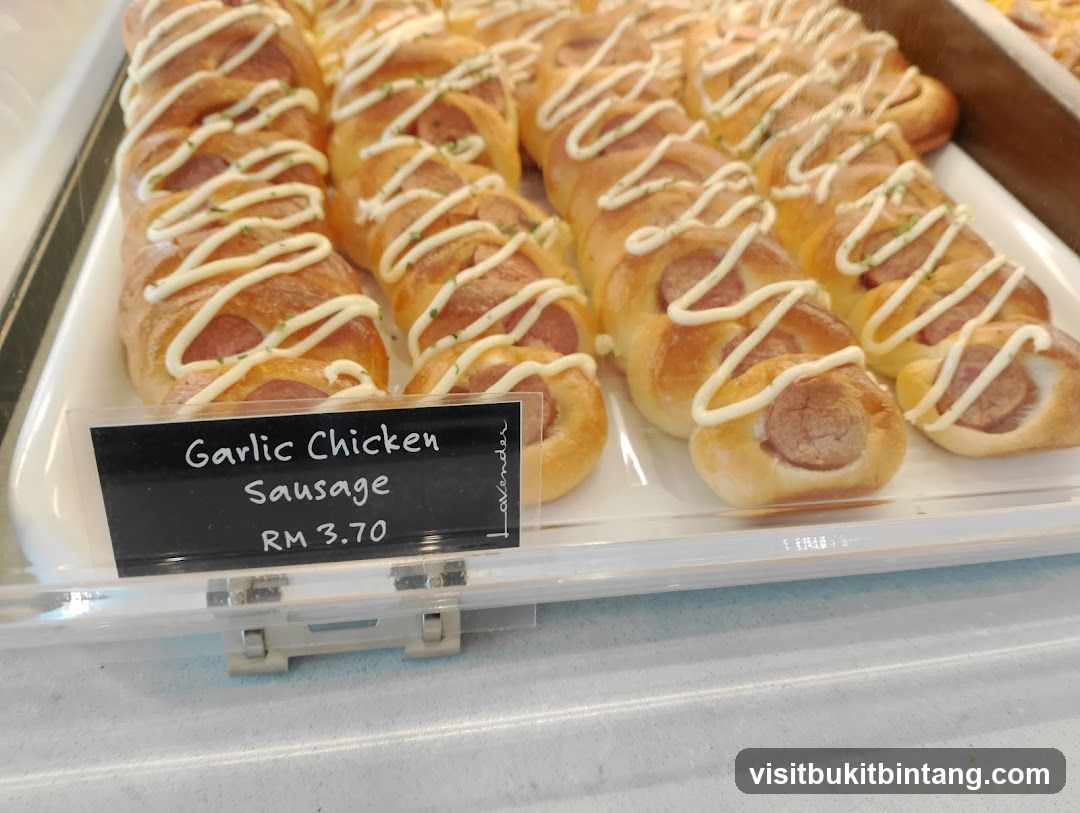 Garlic Chicken Sausage Bread