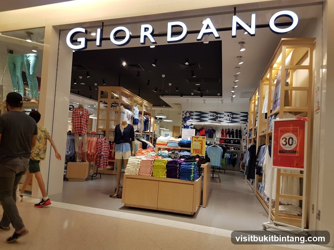 Giordano Storefront
