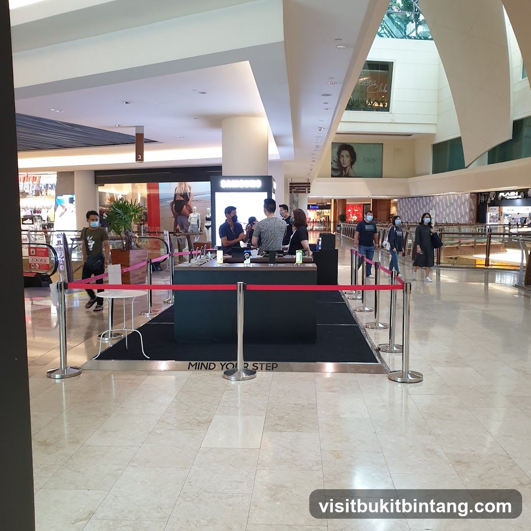 Samsung Display Stand in Mall
