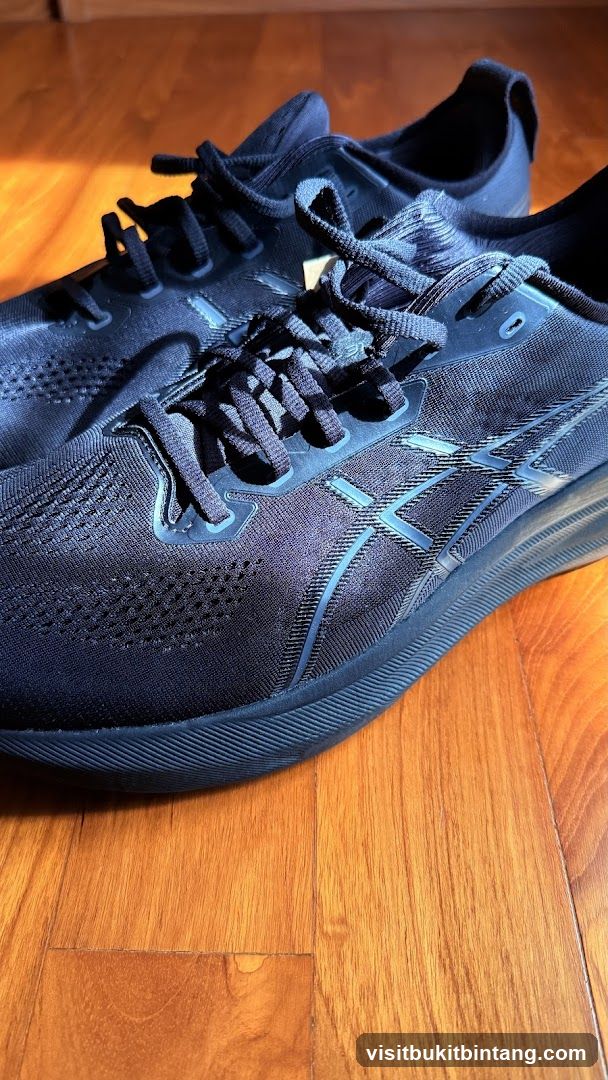 Black Running Shoes