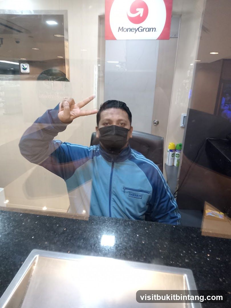 MoneyGram Service Counter
