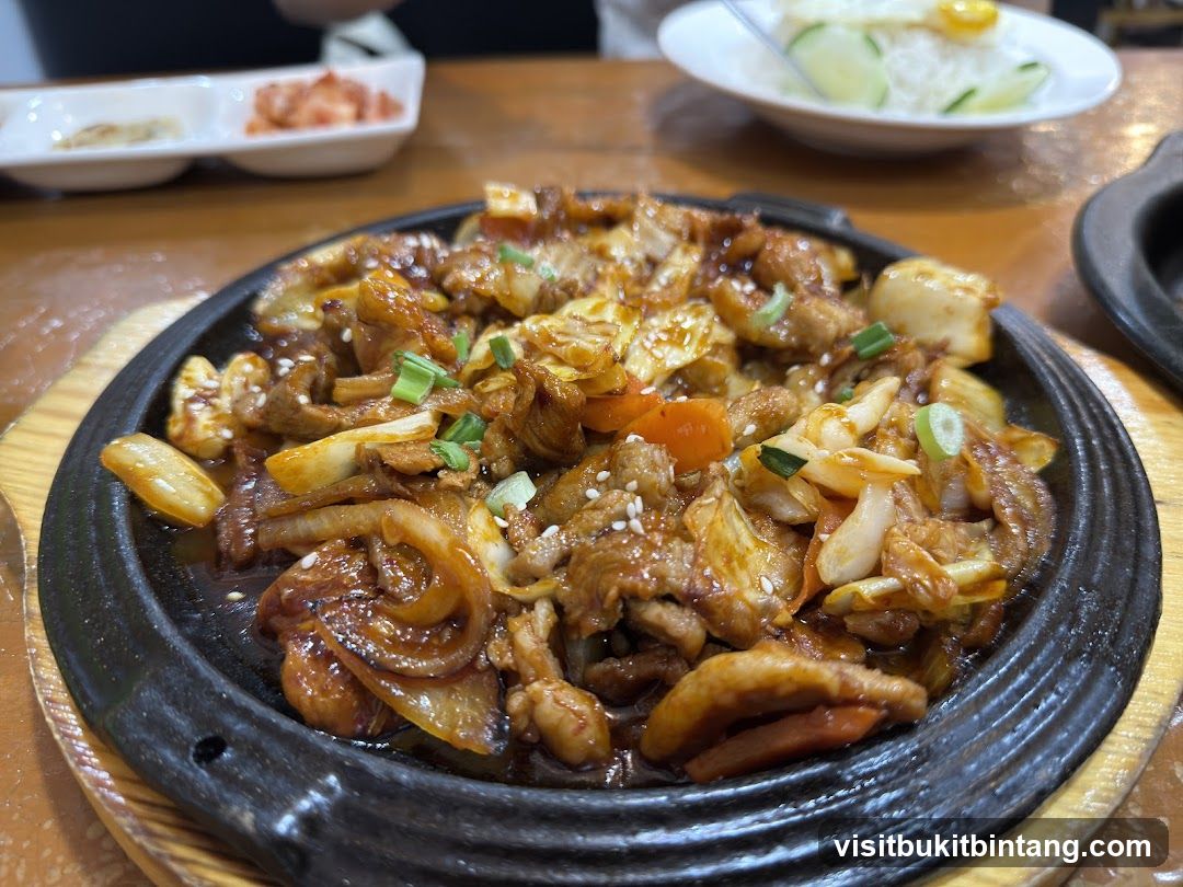 Spicy Stir-Fried Pork with Vegetables