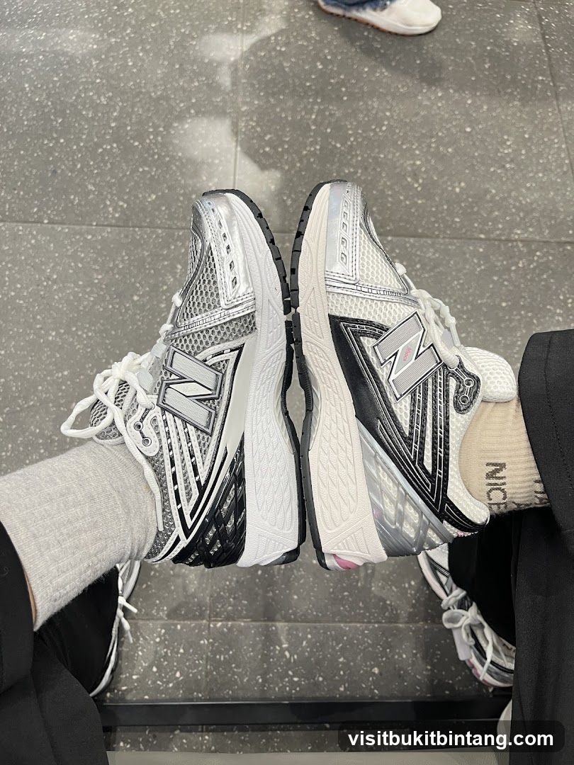 New Balance Sneakers
