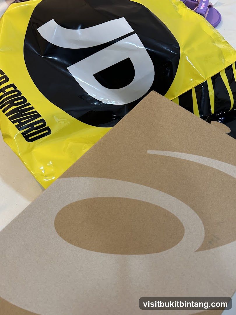 Shopping Bag and Box