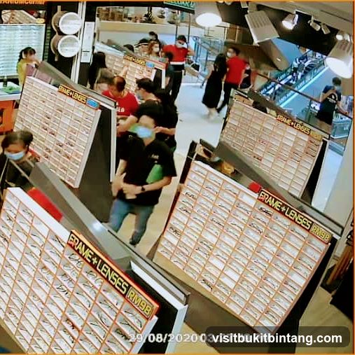 Eyewear Display