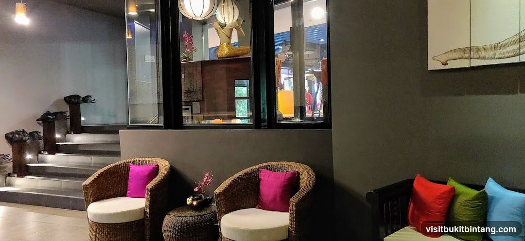 Lobby Seating Area