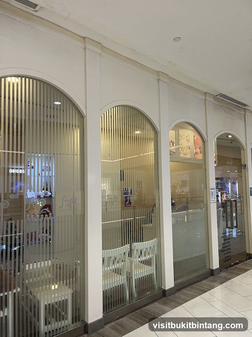 Strip Gurney Paragon