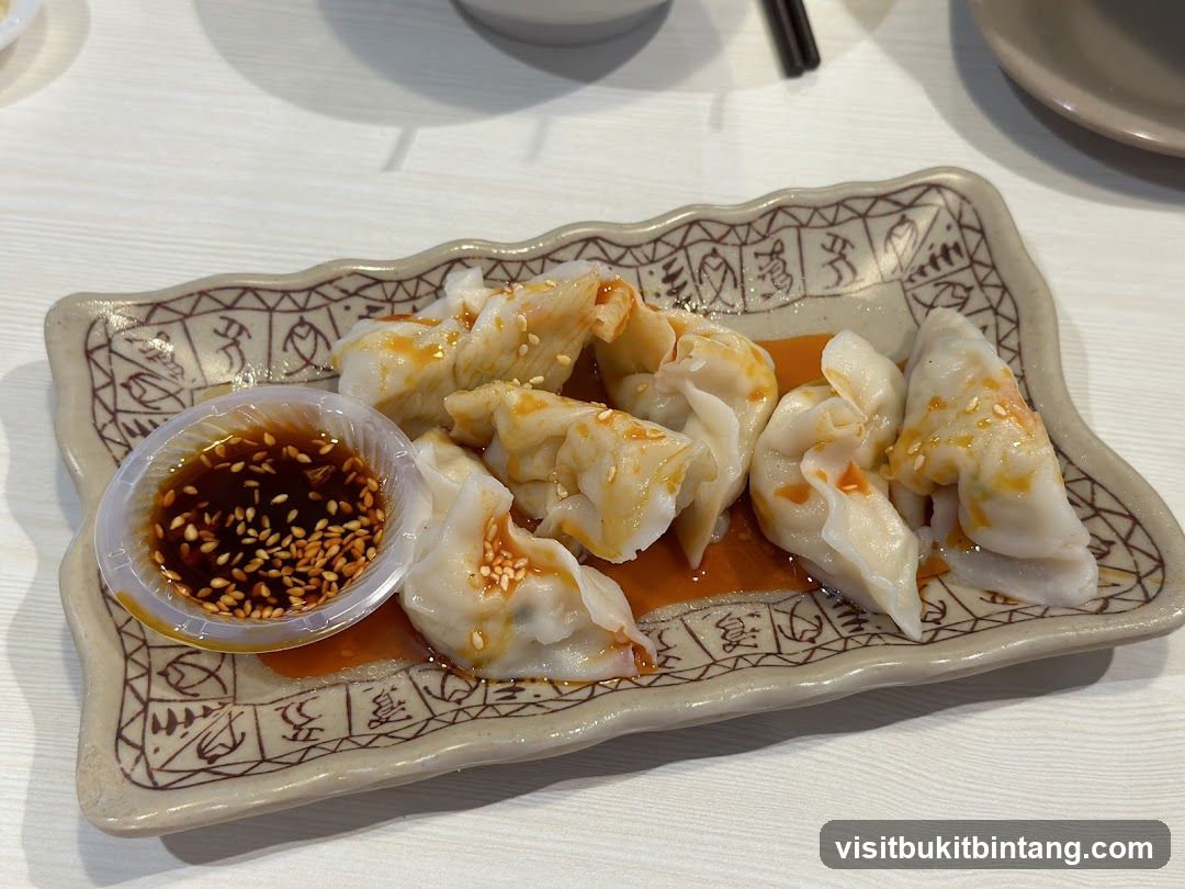 Dumplings with Dipping Sauce