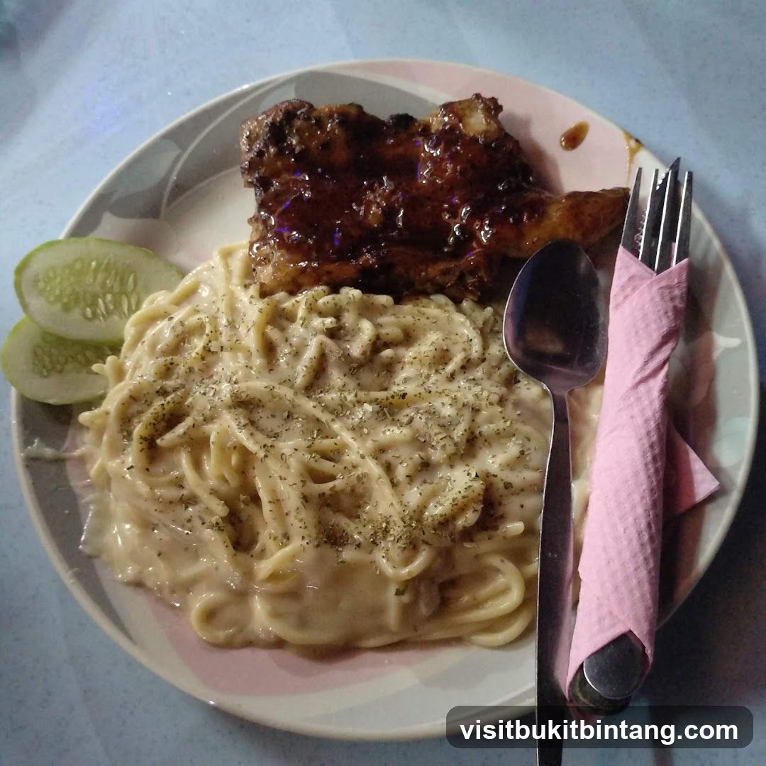 Spaghetti with Chicken and Cucumber