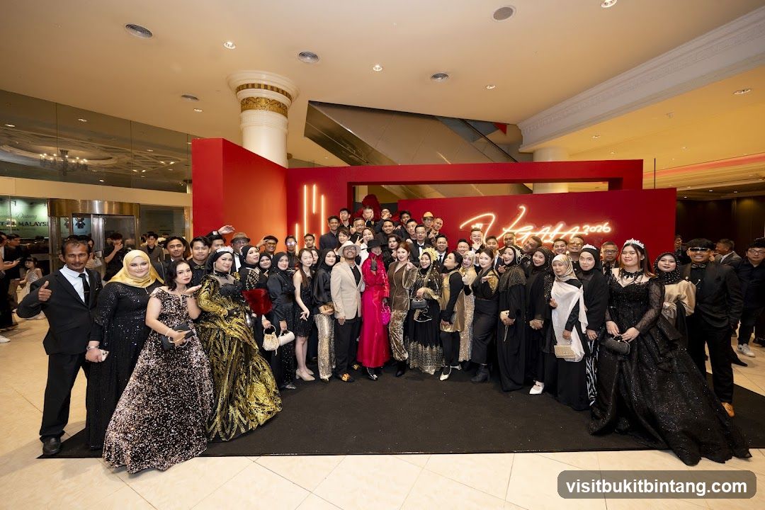 Group Photo at an Event